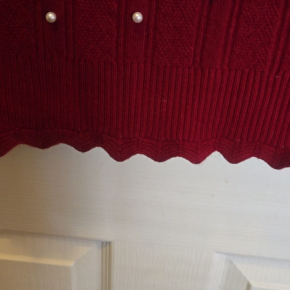 Elegant Burgundy Sweater with Pearl Accents - Picture 4 of 8